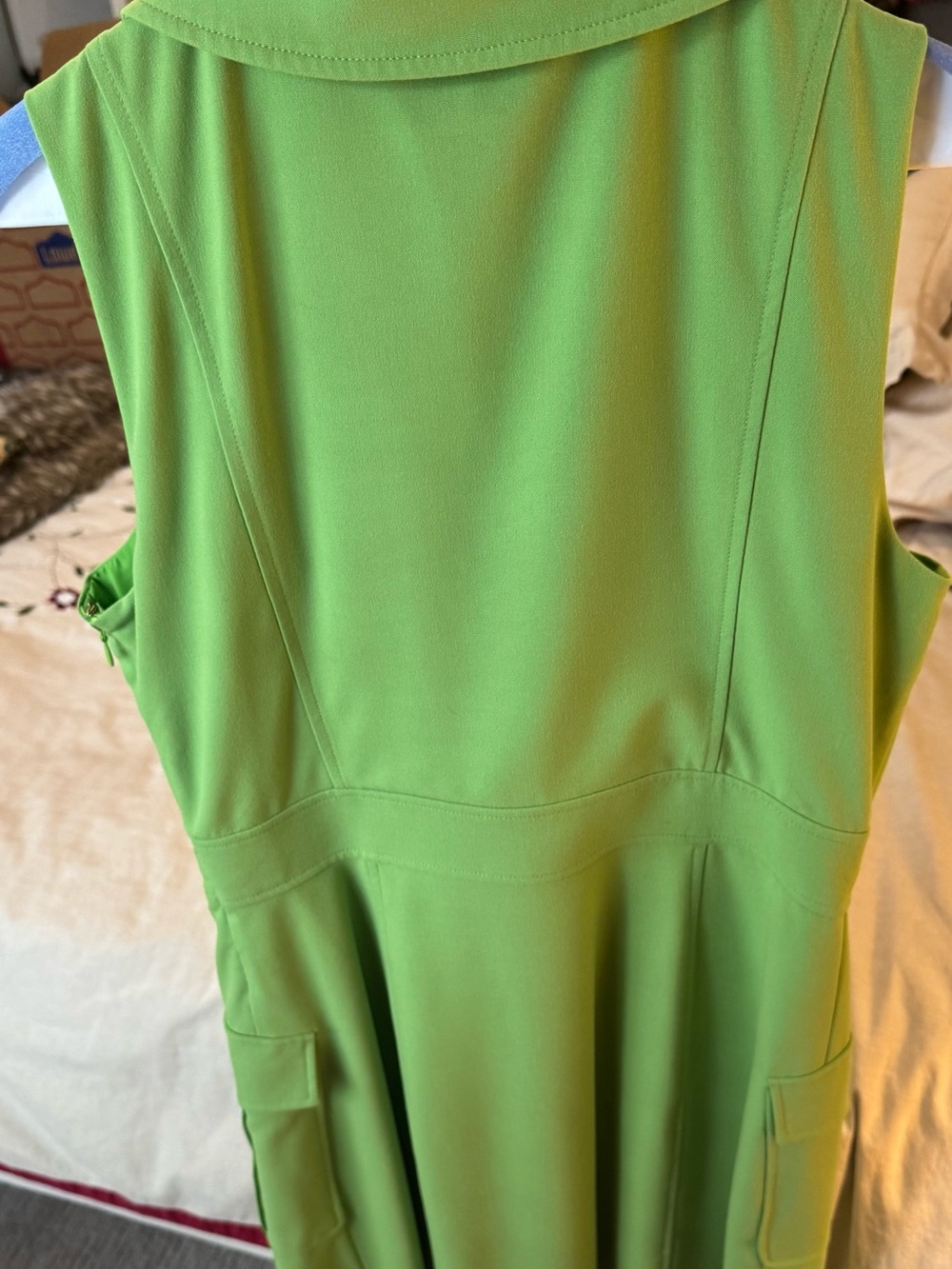 Tahari ASL Lime Green Sleeveless Cargo Pocket Dress with Gold Hardware - Picture 3 of 7